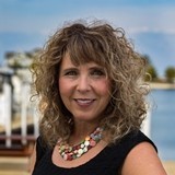 Laura J Davis