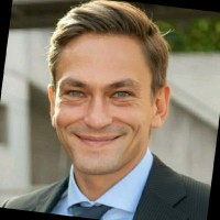 Maksim V.