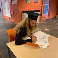 Ayla Middel