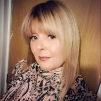 Paula Hunt
