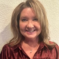 Tracey Gomolak