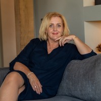 Karin Van Tilburg