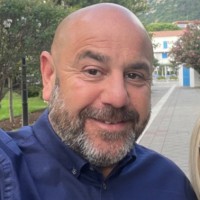 Paul Holmes