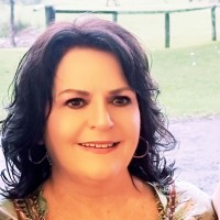 Bernadette Mills