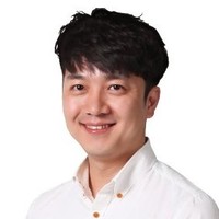 최성욱