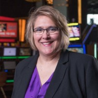 Laura Tucker, Ma
