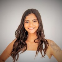 Thayná Assis
