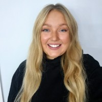 Jessica Holmes