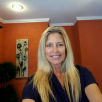 Victoria Lindow