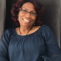 Gloria Gray