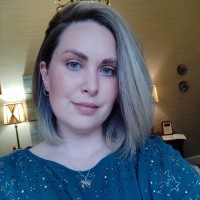 Holly Holman (Bsc, Pgce)