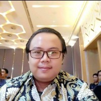 Yunan Rayterton