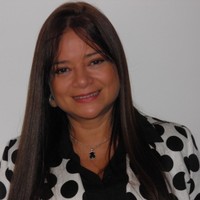 Adriana Santibañez
