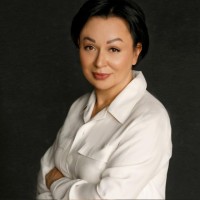 Лариса Ильдеменова