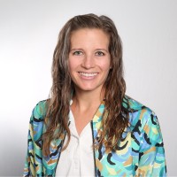 Holly Karakos