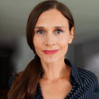 Jennifer Coryell, Pe