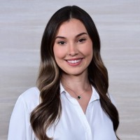 Erin Mcneely, Mba