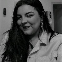 Thamires Telles
