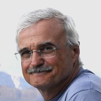 Dan Lindsay