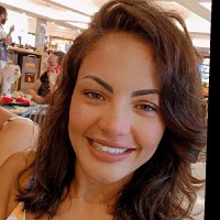 Suellen Neves