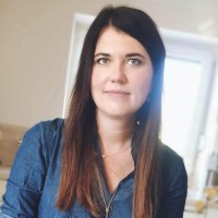 Dr. Anna Meindl