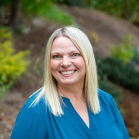 Lori Nelson