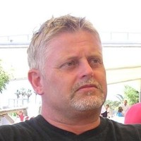 Tomas Holst