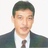 Robert Suyom