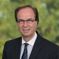 Dr Bruce Youlden