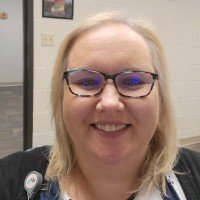 Laura Tesch