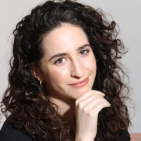Christie Leone