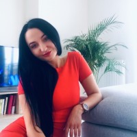 Paula Miron