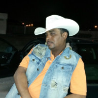 Larry Hinton