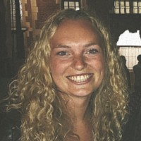 Stéphanie Van Dessel