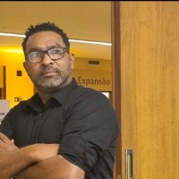 Adilson Santos