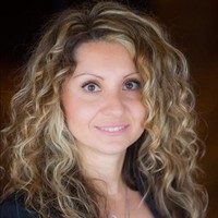 Julie Binik