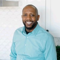 Michael Tucker