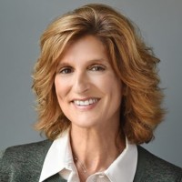 Mindy DiamondMindy Diamond is an Influencer