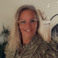 Sandra Nijland - Van Der Laan