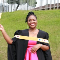 Nolufefe Tshazi