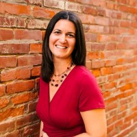 Lauren Kanakos Apone