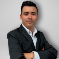 Julio César Suarez R