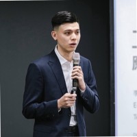 李秉宏