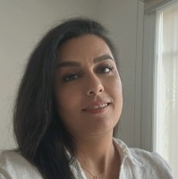 Rezvan Naderi
