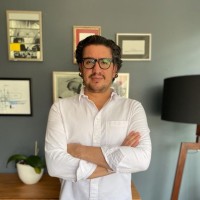 Mauricio Ayala