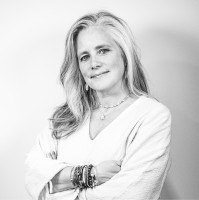 Anissa Zuber Karakas