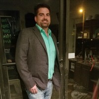 Adam Davs