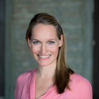 Dr. Celia Schlüter