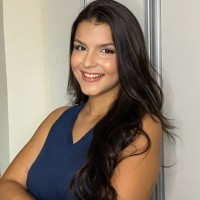 Lara De Almeida