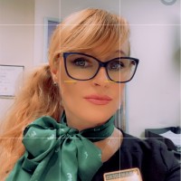Denise Starr